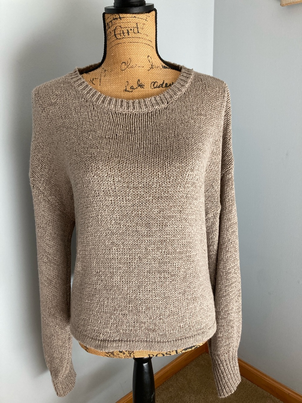 She + Sky Neutral Taupe Crewneck Sweater Women Size Small
